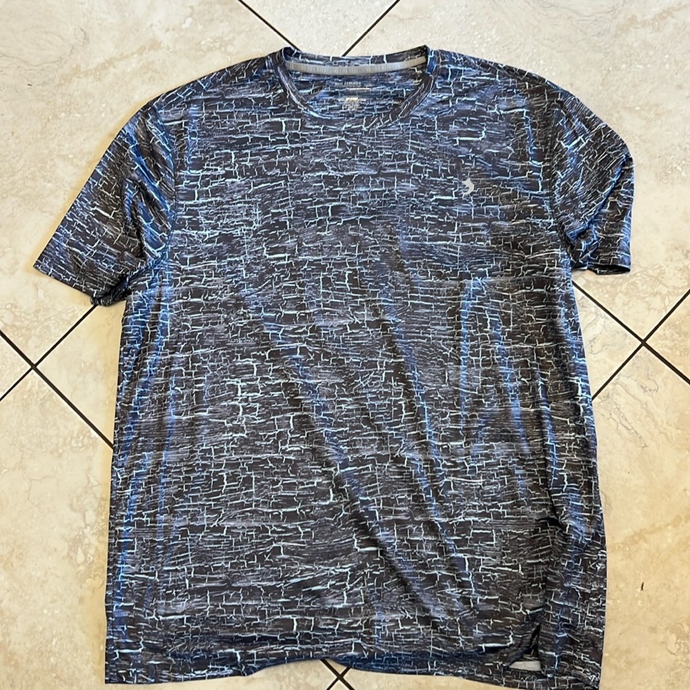 Men’s Reel Legends shirt